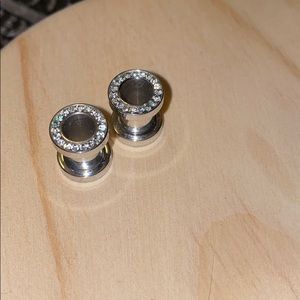 0G/8MM silver gemmed plugs